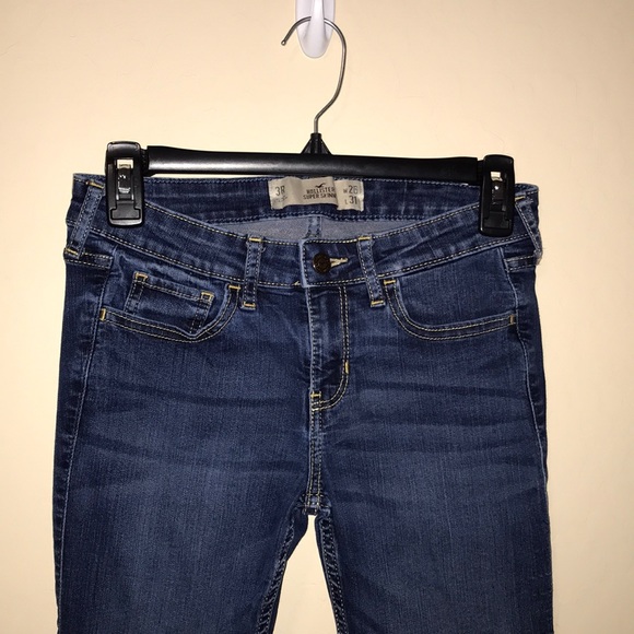 COPY - Hollister Super Skinny Jeans - Picture 2 of 4